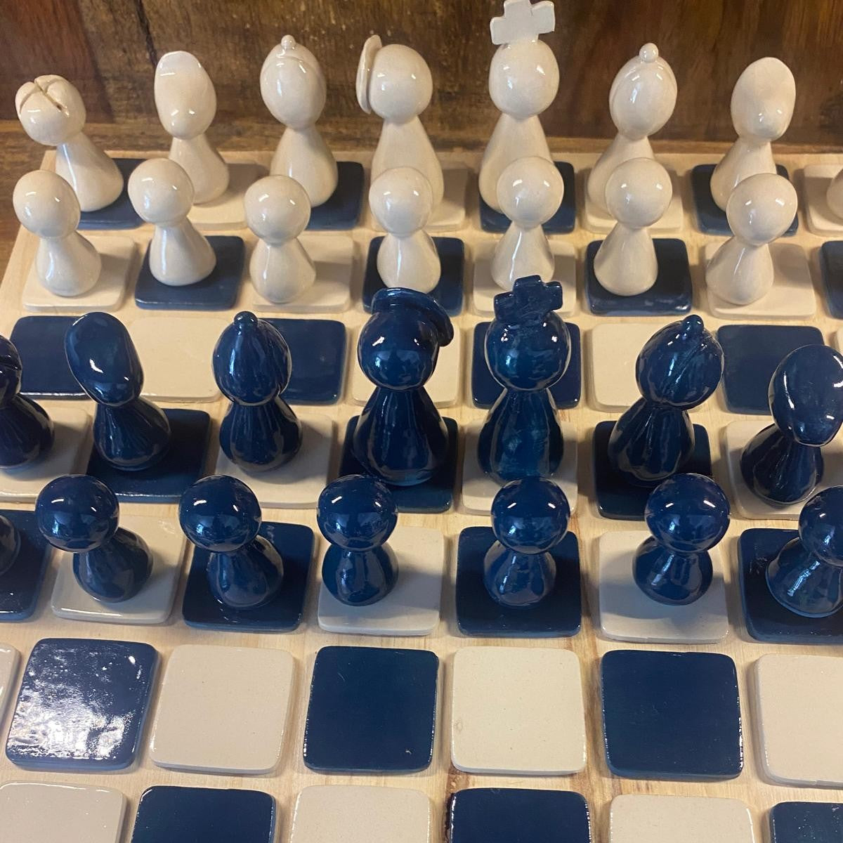 Jeux d'échecs sur plateaux en bois massif