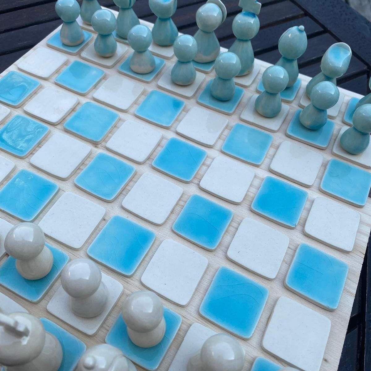 Jeux d'échecs sur plateaux en bois massif